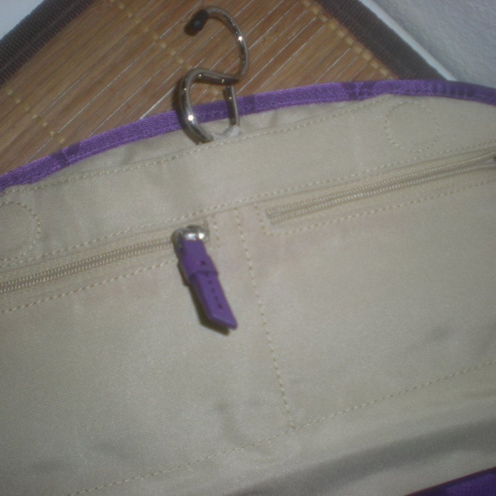 COACH Brand  TOILETRY   Purple  NWOT   Bathroom  s - Picture 3 of 7